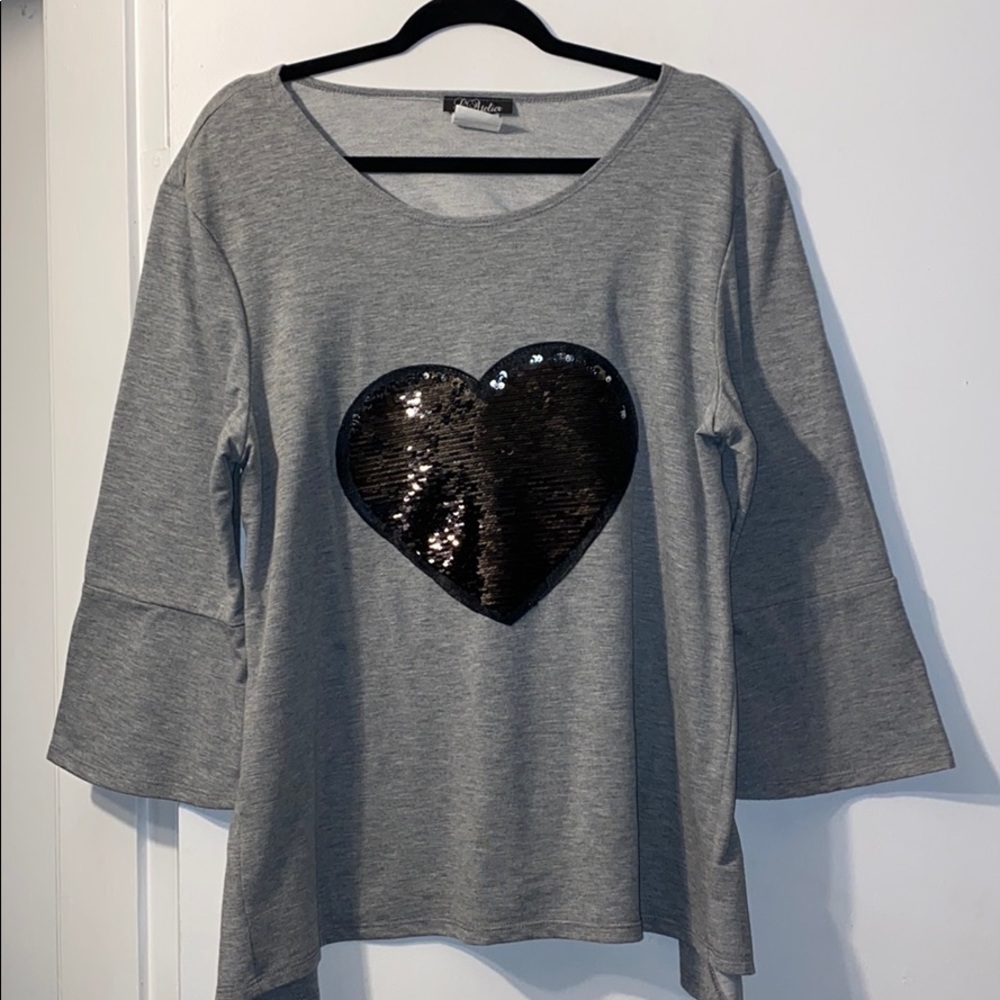 L’ Atelier Heart Sequin Shirt 40$